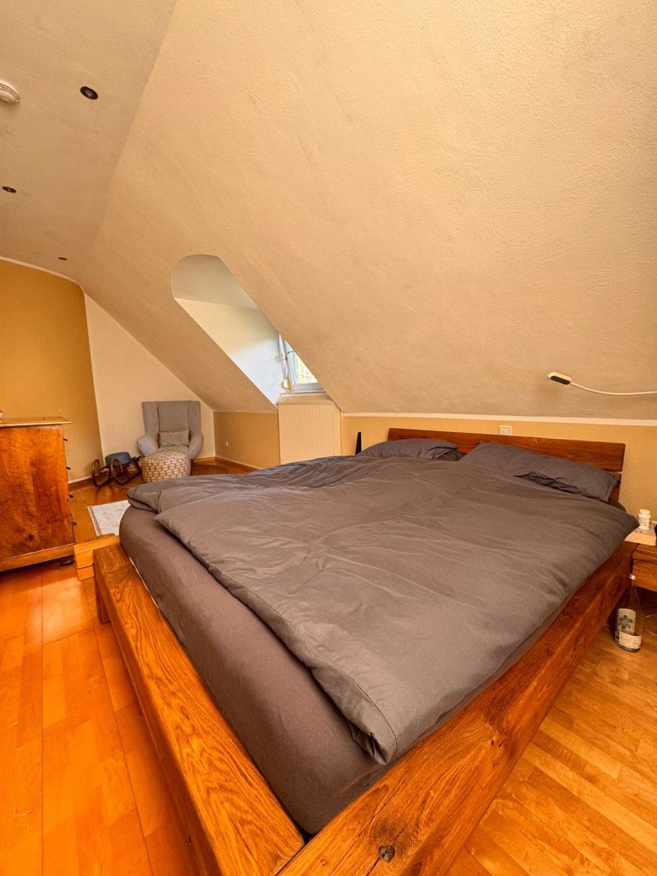 Zimmer im Obergeschoss Haus Hambach