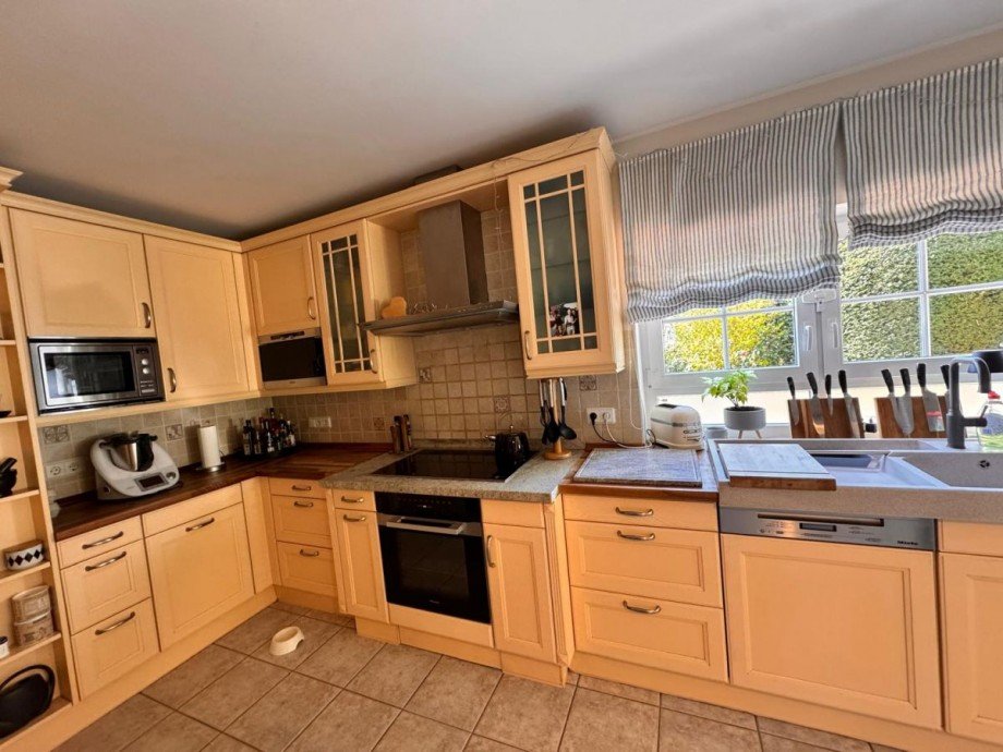 Moderne Einbauk�che Haus Hambach